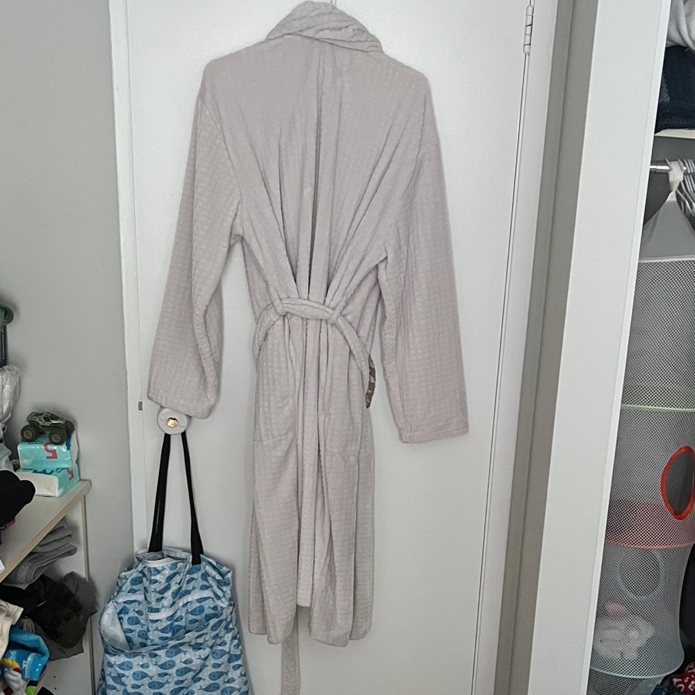 Women's Cozy off-white Robe - Picture 5 of 5
